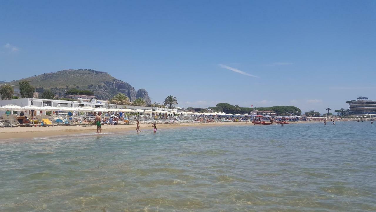 Casa Mar - B&B - Terracina Bagian luar foto